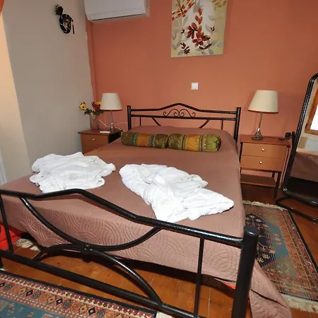 Makrades * Paleokastritsa