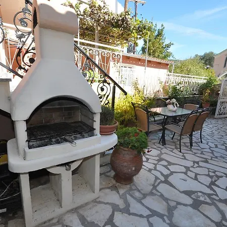Makrades Apartament *